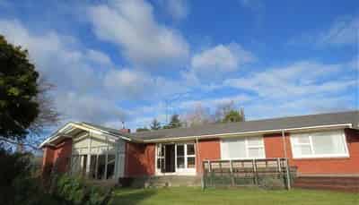 150 Old West Coast Road, Yaldhurst