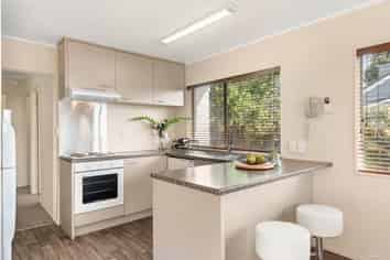 2/139A Mokoia Road, Birkenhead