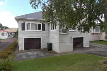 9 Mt Roskill Road, Mount Roskill