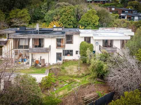 30 D & E Huntsbury Avenue, Huntsbury