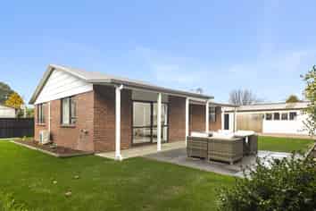 683 Main North Road, Belfast