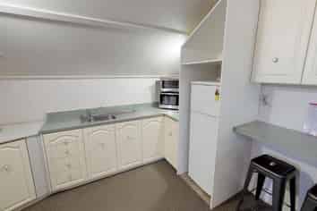 F/184A Fitzherbert Avenue, West End