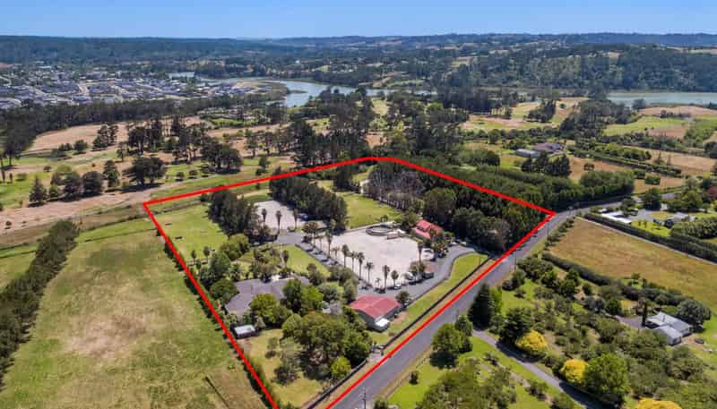 63 Riverland Road, Riverhead