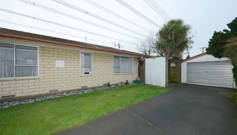 2/17 Takaro Avenue, Sockburn