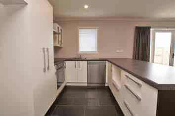 26 Queens Park Crescent, Frankton