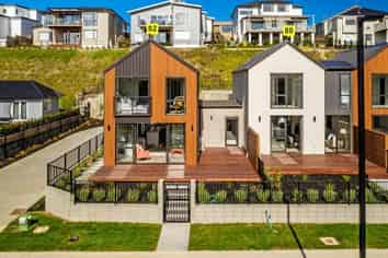 80 Arran Point Parade, Orewa