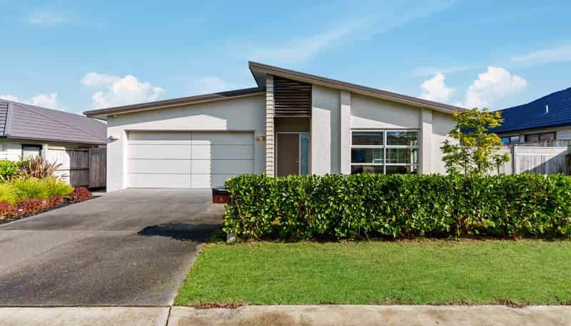 6 Andalusian Way, Karaka