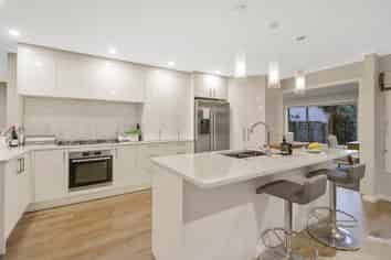 2/43 Grampian Road, Saint Heliers