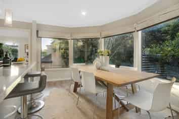 2/43 Grampian Road, Saint Heliers