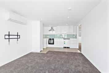 1B Portman Road, Mount Wellington