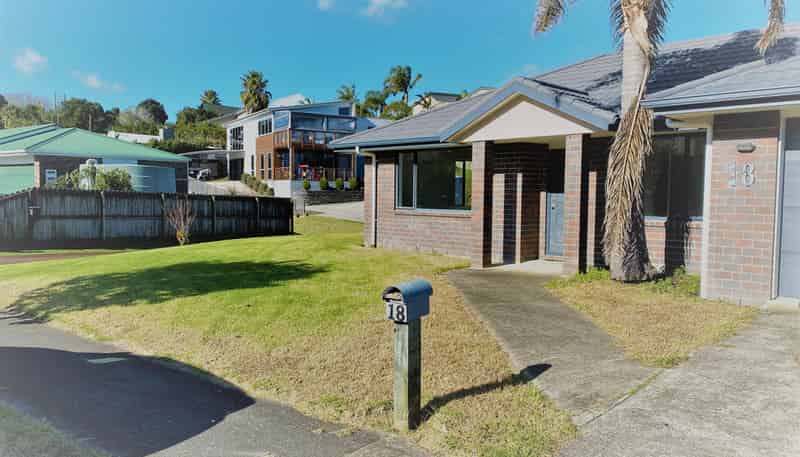 18 Toomer Place, Beachlands