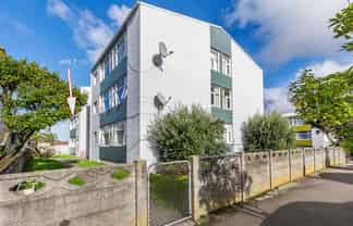 7/21 Te Wharepouri Street, Berhampore