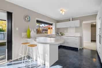 38 Millington Drive, Botany Downs