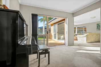 38 Millington Drive, Botany Downs