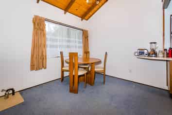 8 Branston Avenue, Browns Bay