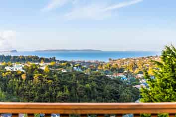 951 East Coast Road, Torbay