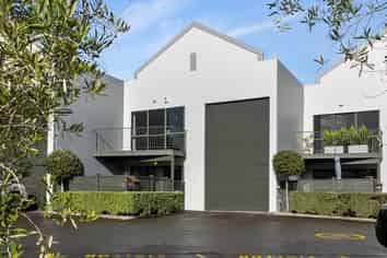 25/6 Airborne Road, Rosedale