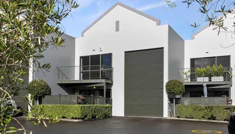 25/6 Airborne Road, Rosedale