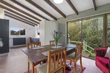 9 Yates Street, Otaki Beach