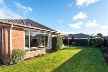 2/14 Bentley Street, Russley