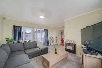 73 Calthorp Close, Favona