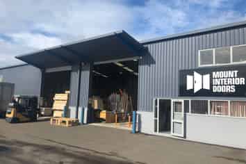 HIGH QUALITY WAREHOUSE, OFFICE, SHOWROOM