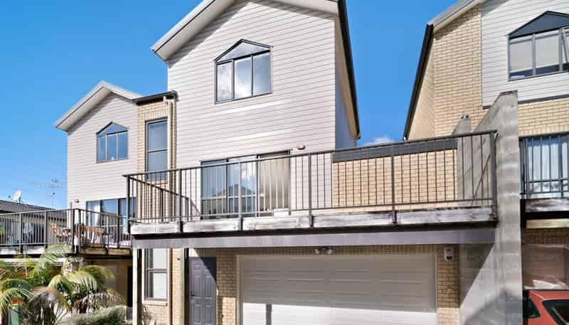 27/172 McLeod Road, Te Atatu South