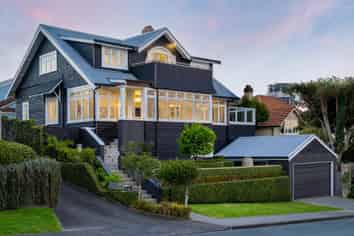 10 Beacholm Road, Takapuna