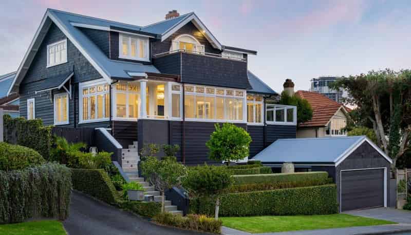 10 Beacholm Road, Takapuna