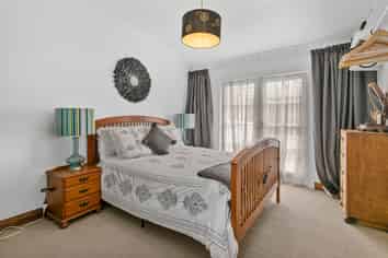 457 Stokes Valley Road, Stokes Valley