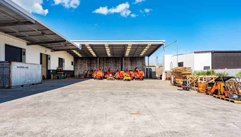 12 Andrew Baxter Drive, Mangere