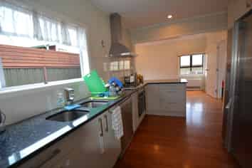 16 McArthur Avenue, Saint Heliers