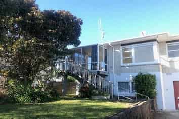 186 Levers Road, Matua