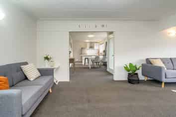 72 Centennial Avenue, Helensburgh