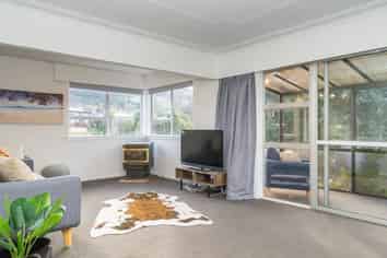 72 Centennial Avenue, Helensburgh