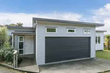 23 Padnell Crescent, Paparangi