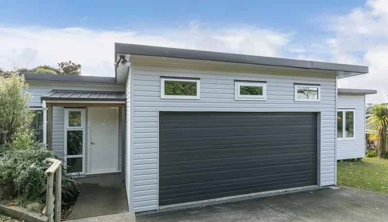 23 Padnell Crescent, Paparangi