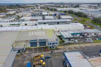 A-Grade Tilt Slab Warehouse Available for Lease