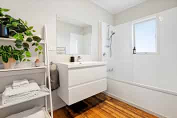 Auckland - Address withheld