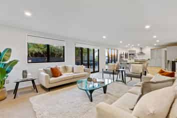 14 San Martin Place, Goodwood Heights