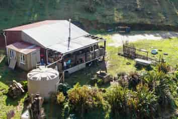 684  Honeymoon Valley Rd, Peria