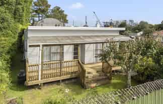 1/151 Great South Road, Drury