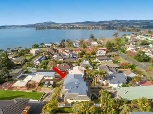 45 Harvey Street, Avenues