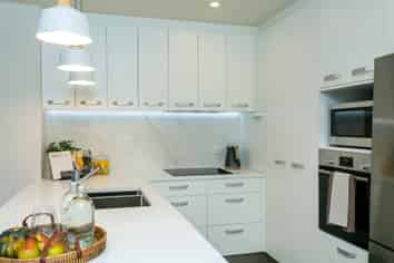 9602/ Greenwich Way, Unsworth Heights