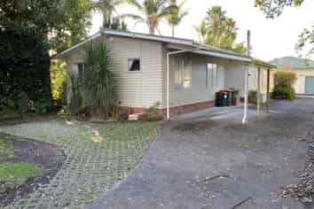 22 Doment Crescent, Orewa