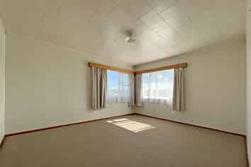 75 Larnoch Road, Henderson