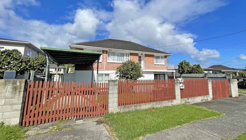 75 Larnoch Road, Henderson