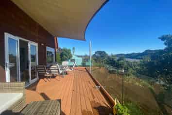 55 Pemberton Avenue, Bayview