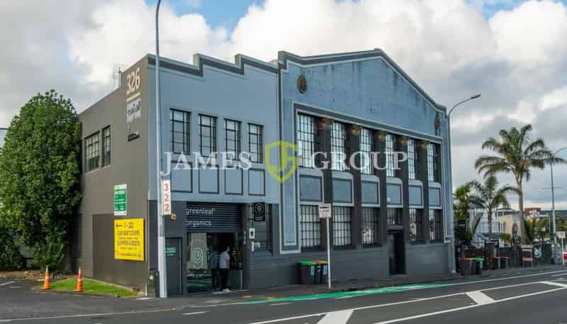 326 New North Road, Kingsland