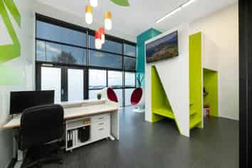 High spec warehouse and office - Prime location 